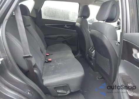 2016 Kia Sorento 2.4L Lx from USA, damaged, VIN 5XYPG4A39GG026515